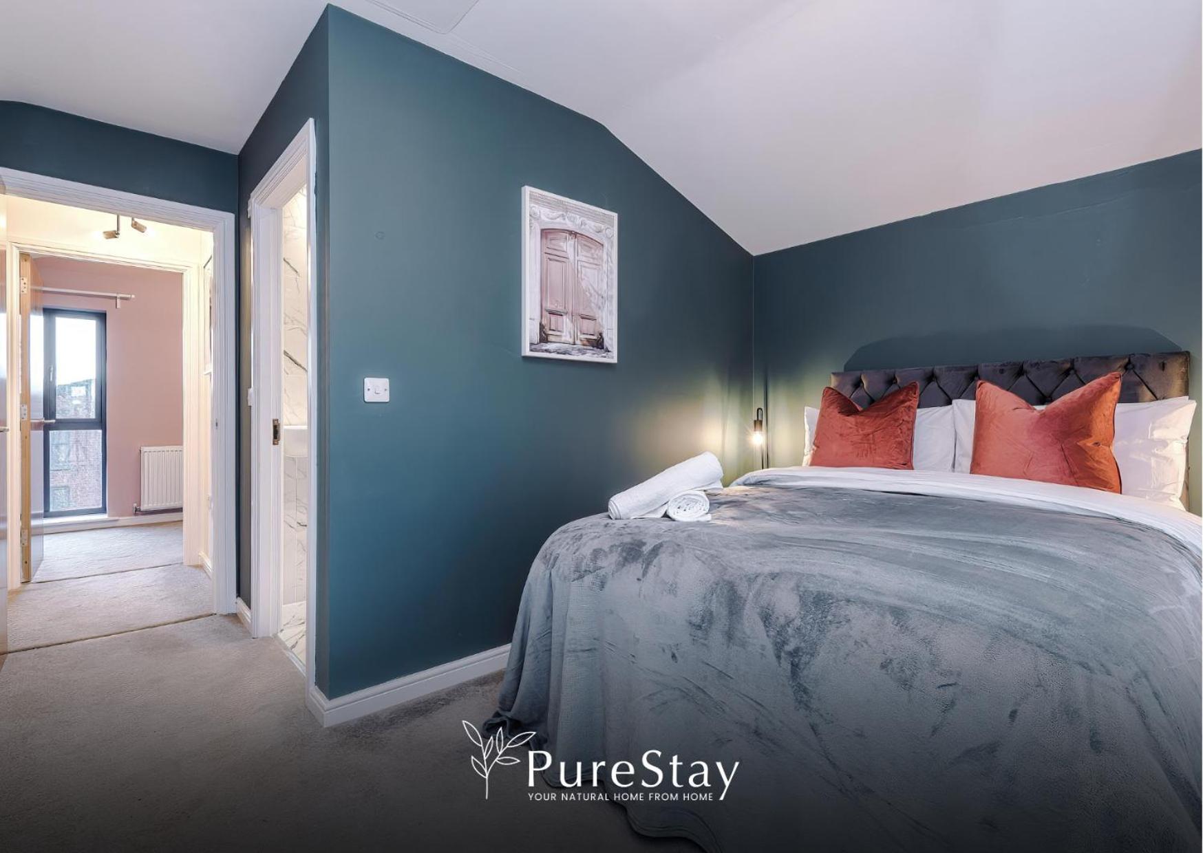Stunning Five Bedroom Manchester House With Free Parking By Purestay Short Lets & Serviced Accommodation Exteriér fotografie